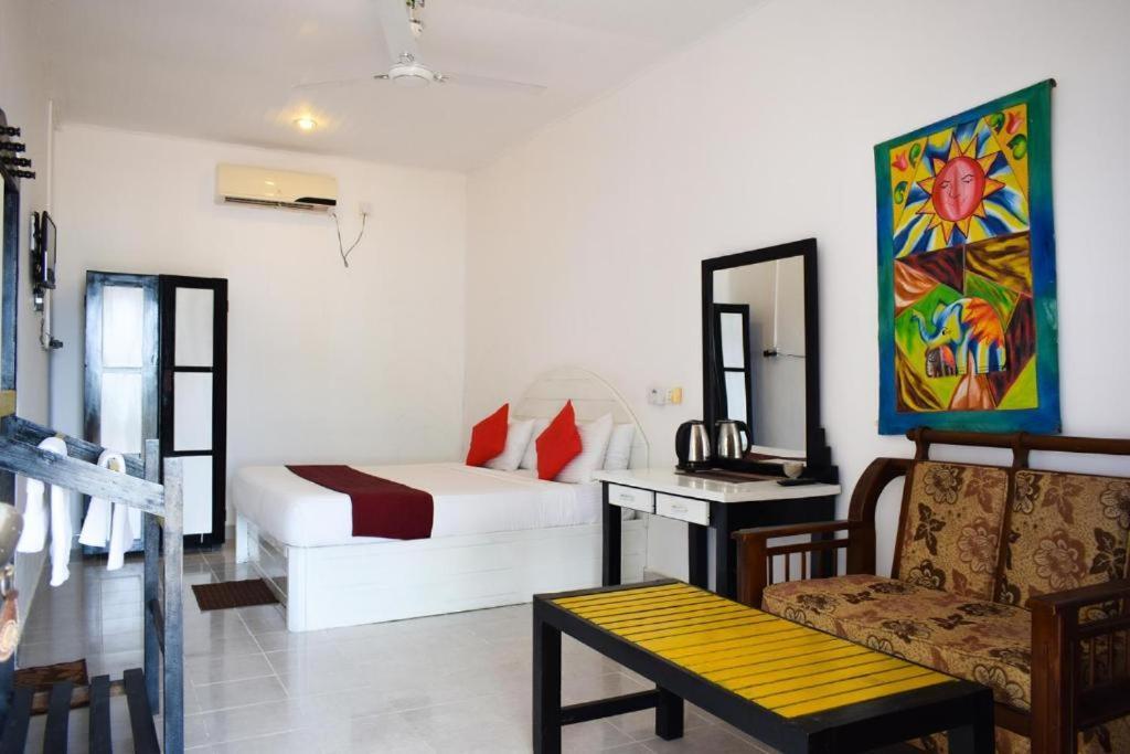 Golden Beach Cottages Trincomalee Luaran gambar